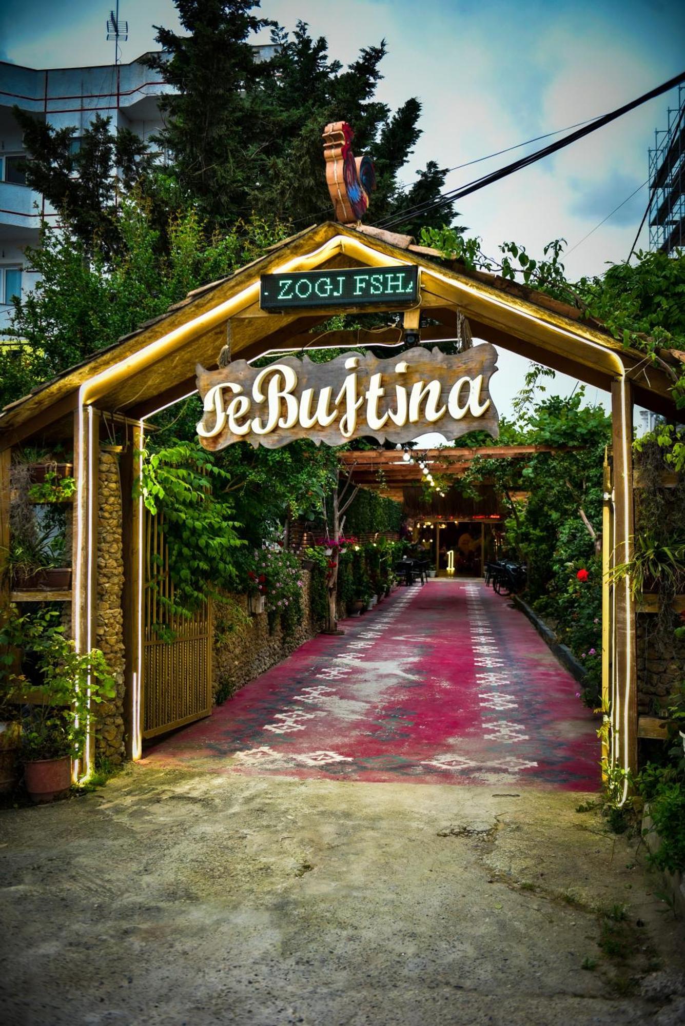 Te Bujtina Hotel- Cozy Stay With Traditional Breakfast Near Beach Golem  Exterior photo